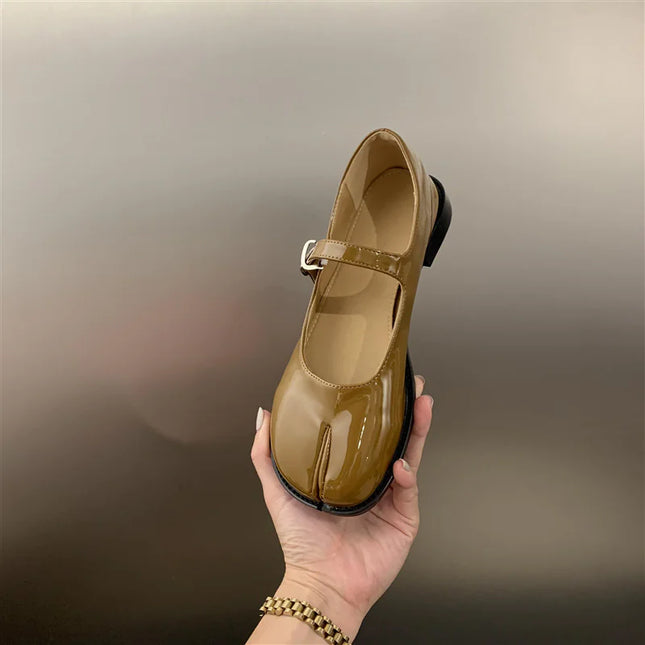 Retro Square Toe Mary Jane Pumps