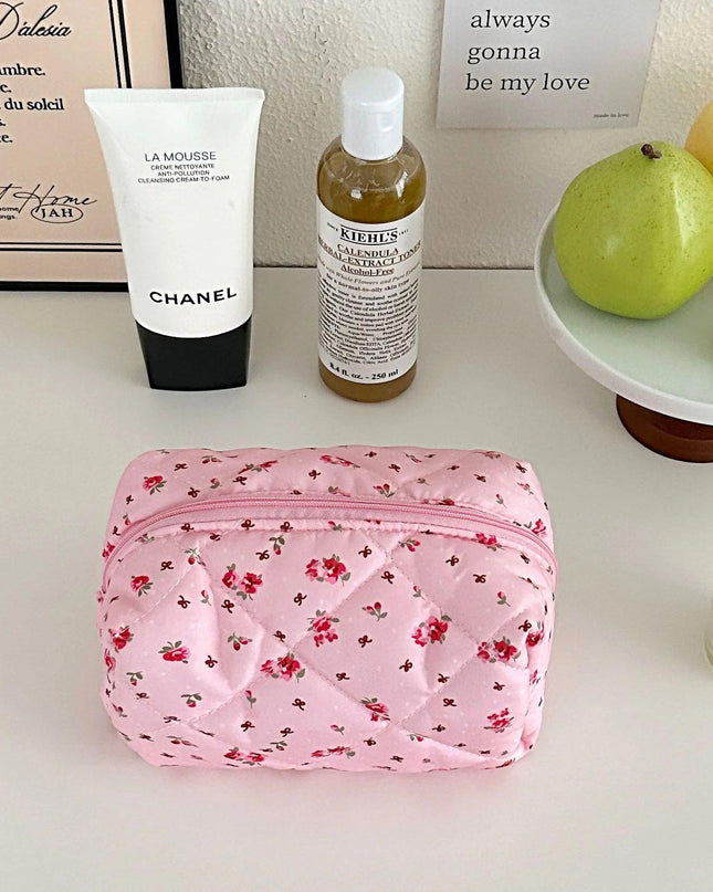 Quilted Flower Storage Makeup Bag