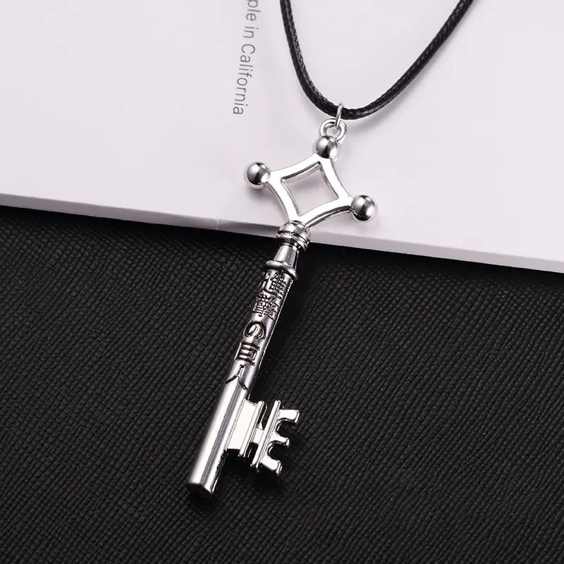 Eren Key Shingeki No Kyojin Pendant