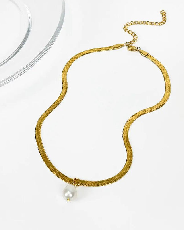 Wide Flat Snake Pearl Necklace