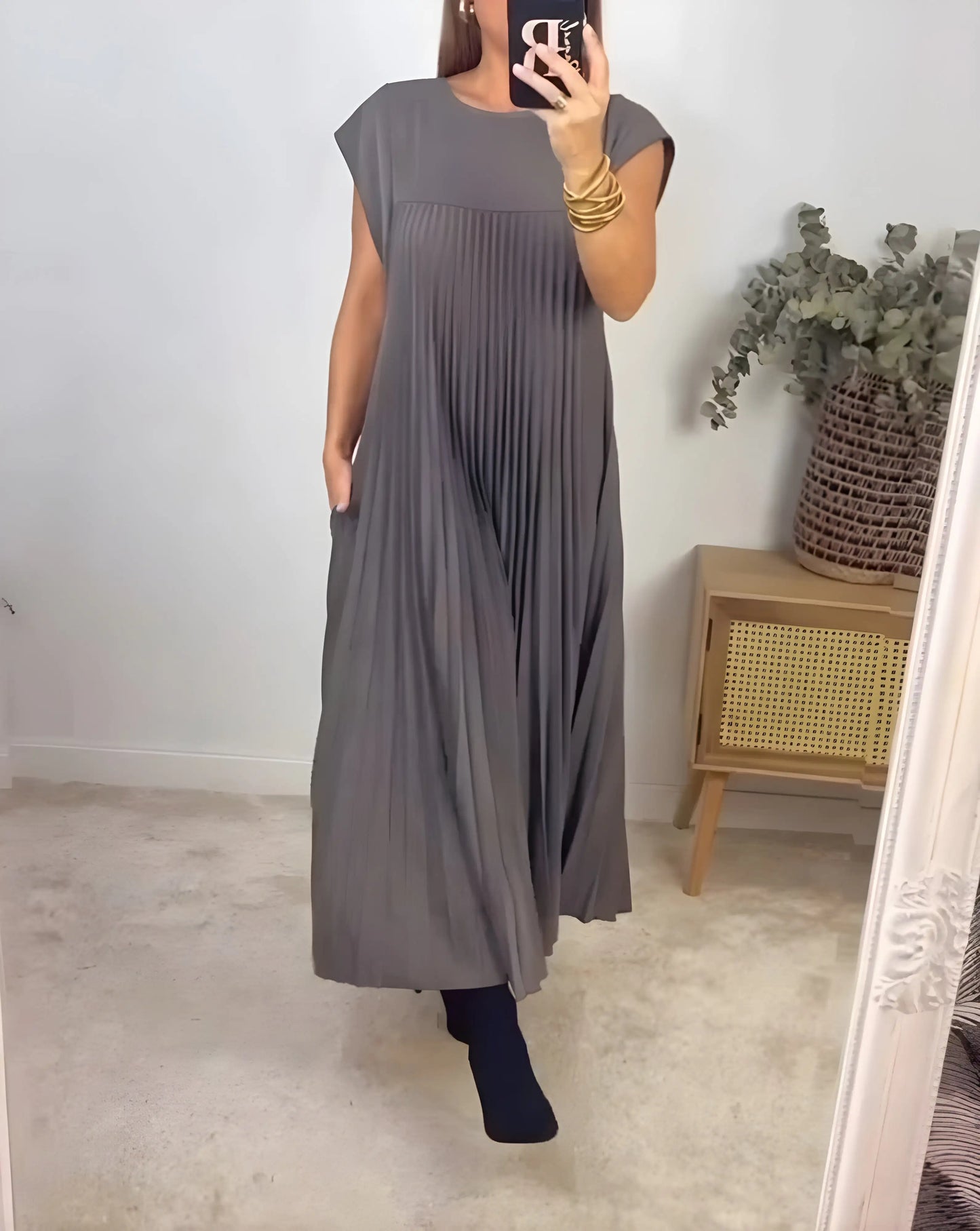 Sleeveless Pleated Dress