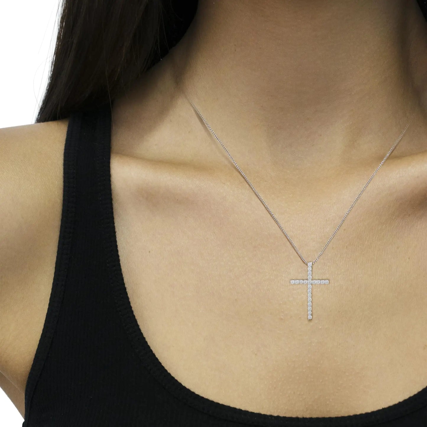 10Kt White Gold 1 cttw Diamond Cross Pendant Necklace (H-I, I1-I2)