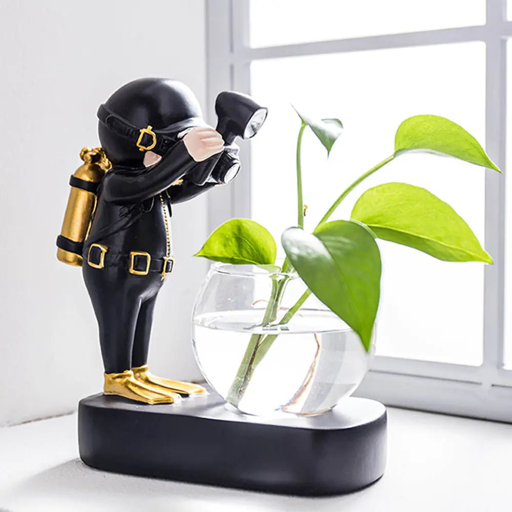 Nordic Astronaut Resin Decorative Flowerpot