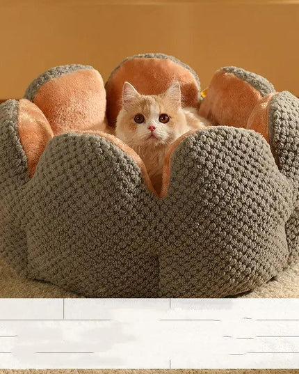 Warm Cactus Petal Pet Nest