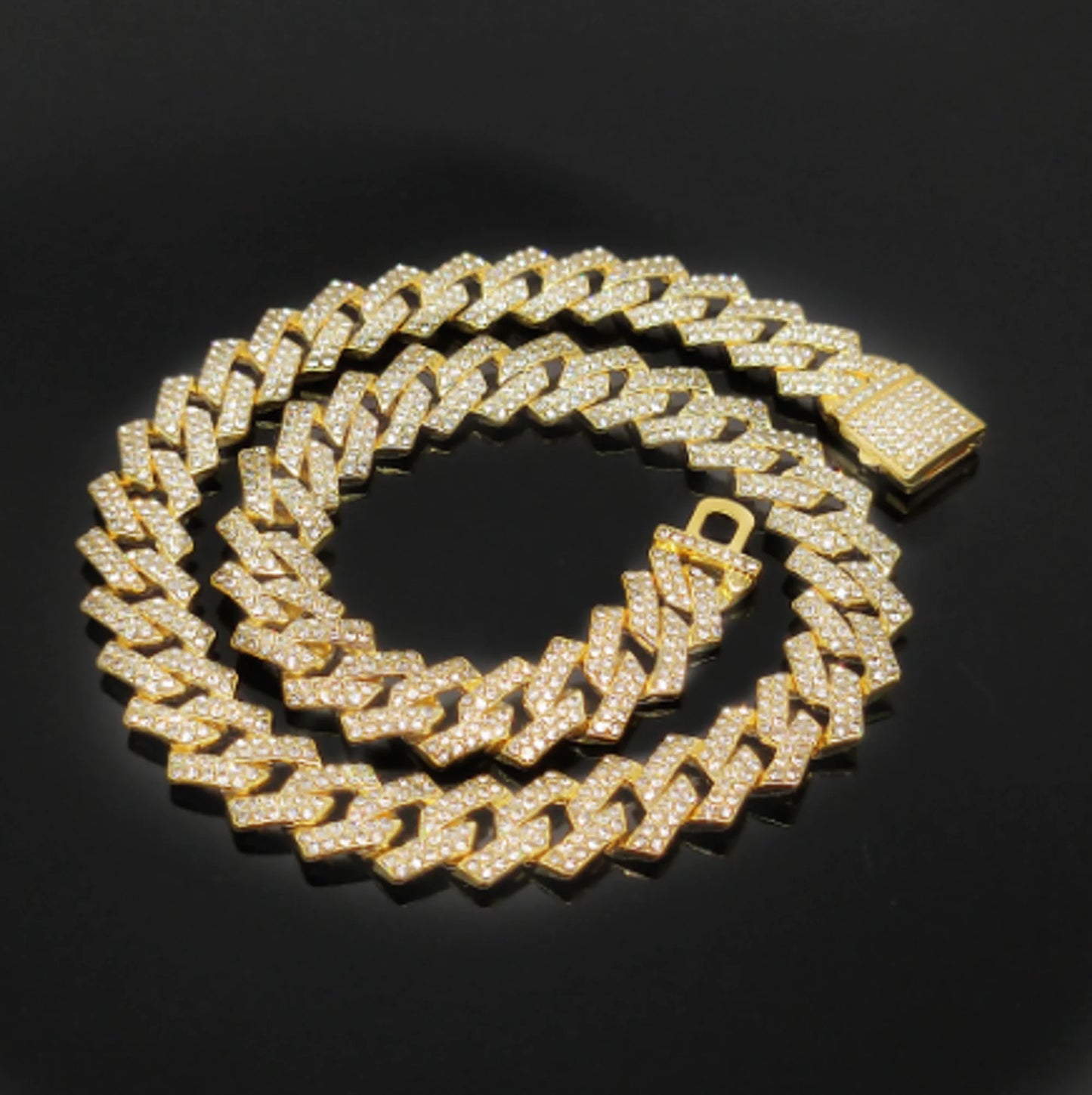 Rhinestones Paved Cuban Necklace