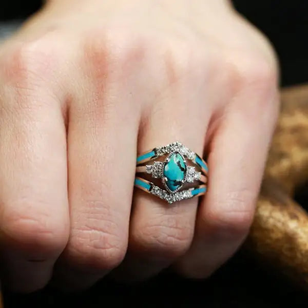 Luxurious Shining Crystal Stone Ring