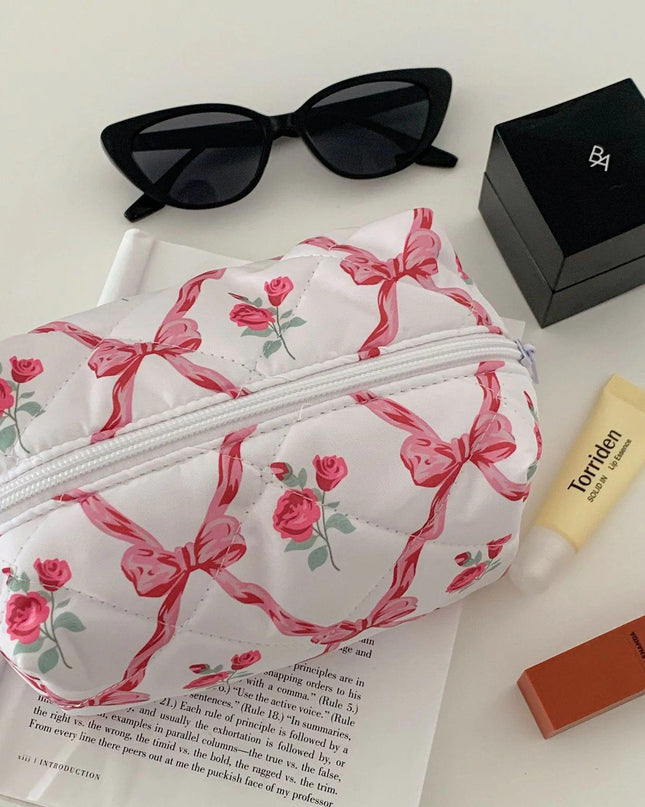 Quilted Flower Storage Makeup Bag