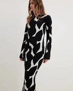 Black White 01 / Extra Large