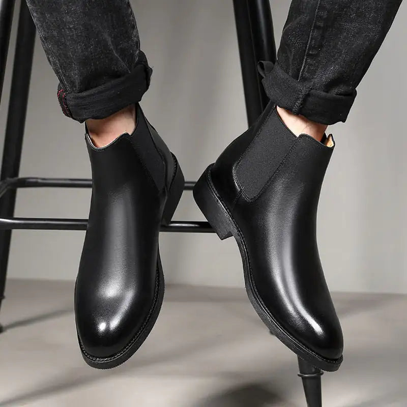 Elegant Chelsea Leather Boots